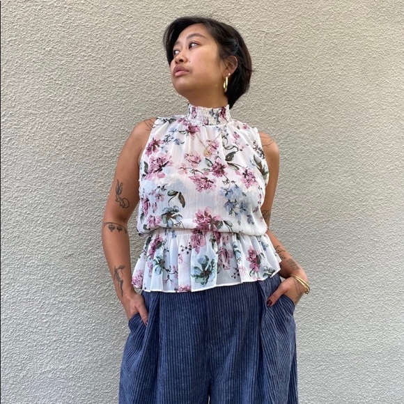 NW/OT Olivaceous sleeveless top - Picture 5 of 8